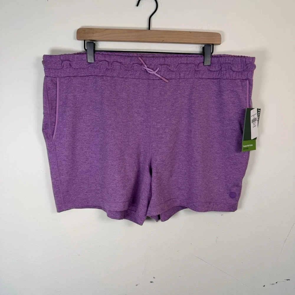 NWT LL Bean Venture Soft Knit Shorts Purple Women Size XL Stretch Hiking Casual